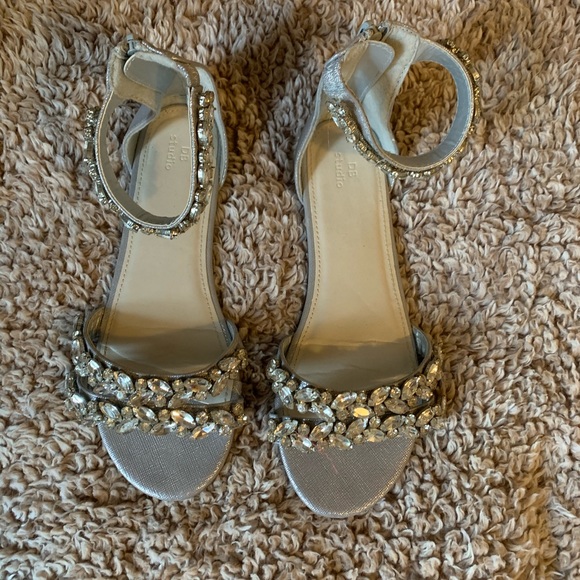 David’s Bridal sandals - Picture 2 of 3